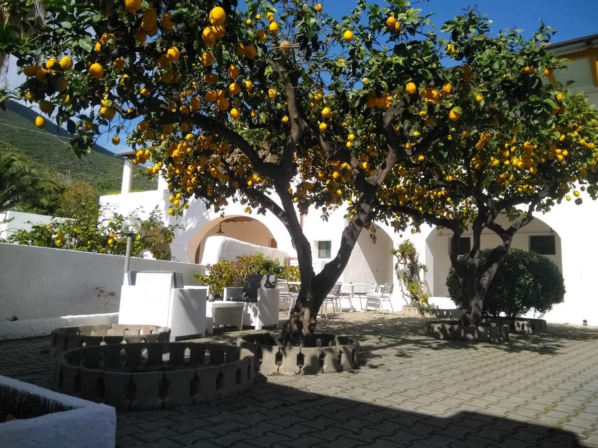Petrusa Hotel 2*
